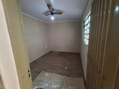 Casa com 3 Quartos para alugar, 300m² no Residencial São Paulo, Presidente Prudente