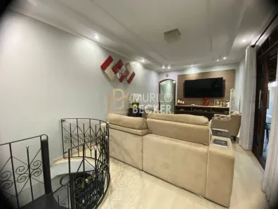 Casa com 3 Quartos à venda, 210m² no Jardim Colônia, Jacareí