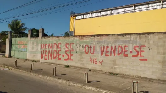 Galpão / Depósito / Armazém à venda, 476m² no Porto da Roça I, Saquarema
