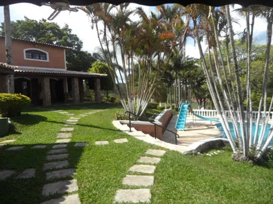 Fazenda / Sítio / Chácara com 3 Quartos à venda, 3235m² no Cachoeira, Ibiúna