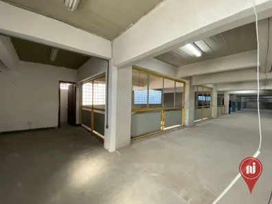 Loja / Salão / Ponto Comercial à venda, 760m² no , Betim