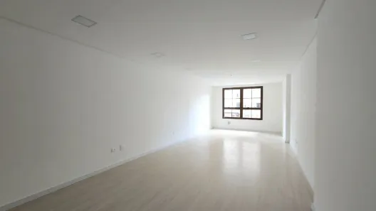 Conjunto Comercial / Sala para alugar, 39m² no Cristo Rei, Curitiba