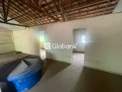 Loja / Salão / Ponto Comercial à venda, 151m² no Morrinhos, Montes Claros