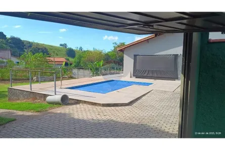 Fazenda / Sítio / Chácara com 3 Quartos para alugar, 178m² no Guaripocaba dos Souzas, Bragança Paulista