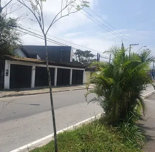 Prédio Inteiro com 8 Quartos à venda, 269m² no Ribeirópolis, Praia Grande