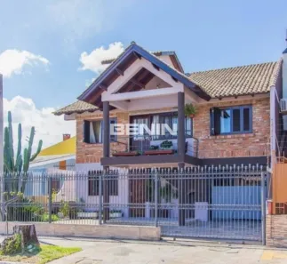 Sobrado com 3 Quartos à venda, 218m² no Nossa Senhora das Graças, Canoas