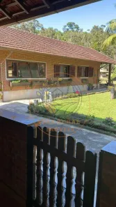 Fazenda / Sítio / Chácara com 3 Quartos à venda, 14m² no Centro, São Lourenço da Serra