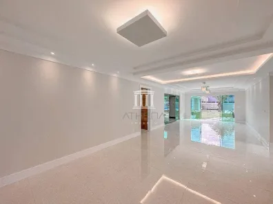 Casa de Condomínio com 4 Quartos para venda ou aluguel, 255m² no Prata, Teresópolis