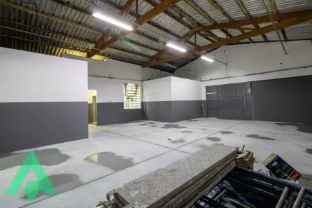 Galpão / Depósito / Armazém para alugar, 550m² no Do Salto, Blumenau