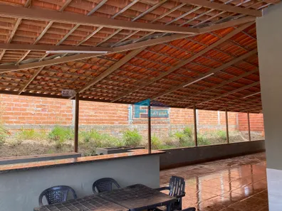 Casa de Condomínio com 2 Quartos à venda, 180m² no Alexânia, Alexânia