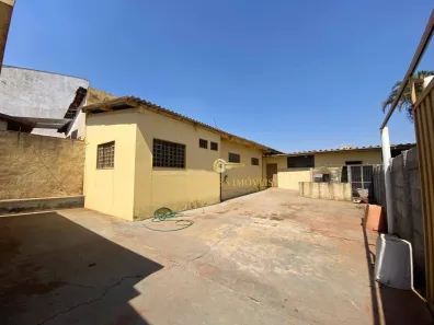 Galpão / Depósito / Armazém à venda, 464m² no Centro, Araraquara