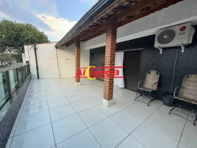 Sobrado com 4 Quartos para alugar, 180m² no Jardim Bom Clima, Guarulhos