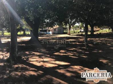 Fazenda / Sítio / Chácara com 2 Quartos para alugar, 150m² no Centro, Araçatuba