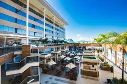 Loja / Salão / Ponto Comercial à venda, 64m² no Recreio dos Bandeirantes, Rio de Janeiro