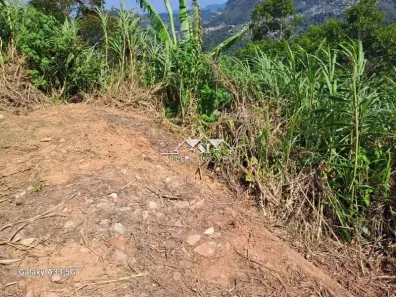 Terreno / Lote / Condomínio à venda, 574m² no Castelanea, Petrópolis