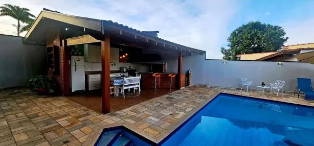 Casa com 3 Quartos à venda, 333m² no Centro, Águas de São Pedro