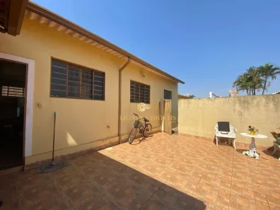 Galpão / Depósito / Armazém à venda, 464m² no Centro, Araraquara