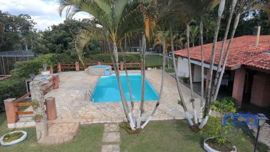 Fazenda / Sítio / Chácara com 4 Quartos à venda, 2057m² no , Mairinque
