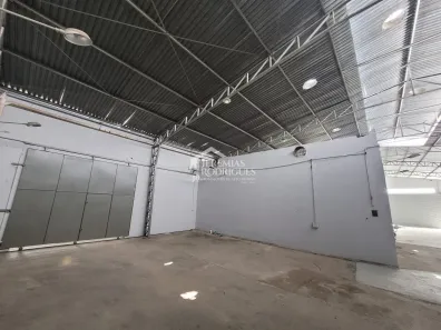 Galpão / Depósito / Armazém para alugar, 950m² no Chácara da Galega, Pindamonhangaba