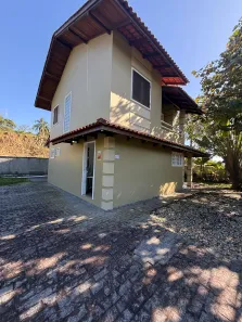 Sobrado com 3 Quartos para venda ou aluguel, 100m² no Centro, Penha