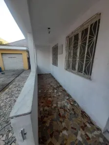 Casa com 1 Quarto para alugar, 60m² no Areia Branca, Belford Roxo