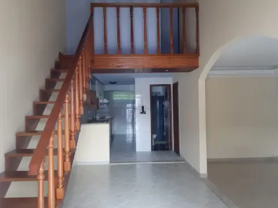 Casa com 3 Quartos para alugar, 120m² no Cosmorama, Mesquita