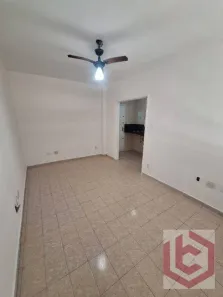 Kitnet para alugar, 30m² no Boqueirão, Santos