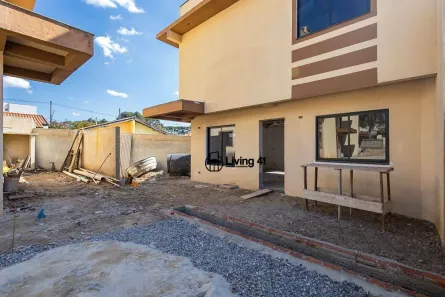 Casa de Condomínio com 3 Quartos à venda, 150m² no Santa Cândida, Curitiba