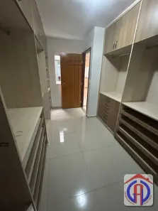 Sobrado com 4 Quartos à venda, 300m² no Núcleo Bandeirante, Brasília