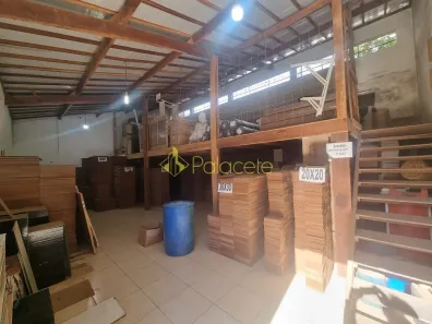 Galpão / Depósito / Armazém à venda, 245m² no São Roque, Aparecida