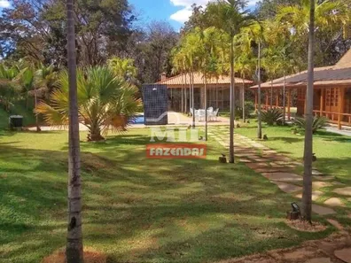 Fazenda / Sítio / Chácara com 3 Quartos à venda, 234m² no , Nerópolis
