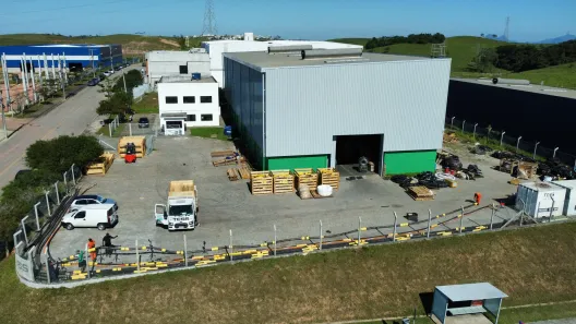 Galpão / Depósito / Armazém à venda, 1300m² no Cabiúnas, Macaé