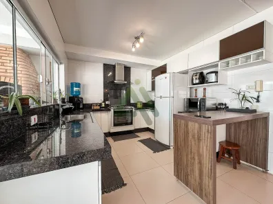 Sobrado com 3 Quartos à venda, 280m² no Jardim Maria Helena, Nova Odessa
