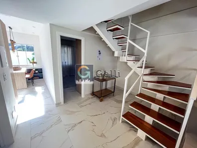 Casa de Condomínio com 3 Quartos à venda, 130m² no Mosela, Petrópolis