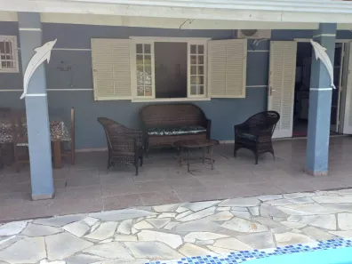 Casa com 3 Quartos para alugar, 75m² no Shangrila, Pontal do Paraná