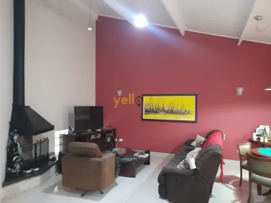 Casa de Condomínio com 3 Quartos para venda ou aluguel, 375m² no Arujá Country Club, Itaquaquecetuba