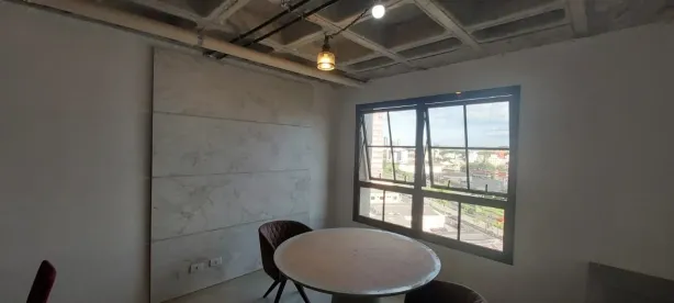 Conjunto Comercial / Sala para alugar, 33m² no Cristo Rei, Curitiba