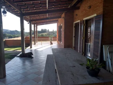 Fazenda / Sítio / Chácara com 3 Quartos à venda, 300m² no , Mairinque