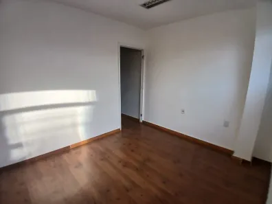 Conjunto Comercial / Sala para alugar, 28m² no Centro, Duque de Caxias