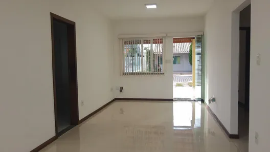 Casa com 3 Quartos para alugar, 70m² no SIM, Feira de Santana