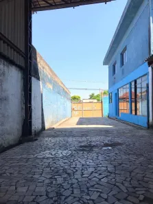 Galpão / Depósito / Armazém para alugar, 500m² no Vila Cascatinha, São Vicente