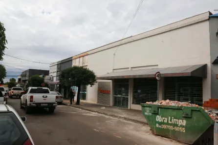 Loja / Salão / Ponto Comercial à venda, 310m² no Centro, Goioerê