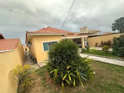 Casa com 4 Quartos à venda, 200m² no Parque Hotel, Araruama