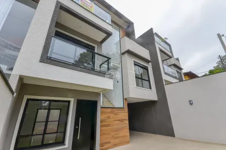 Sobrado com 3 Quartos à venda, 194m² no São Lourenço, Curitiba