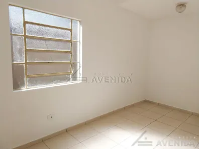 Casa com 3 Quartos para alugar, 70m² no Cafezal, Londrina