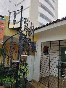 Casa com 3 Quartos para alugar, 140m² no Rosarinho, Recife