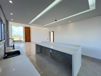 Casa de Condomínio com 3 Quartos para alugar, 193m² no Gran Park, Vespasiano