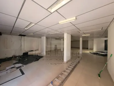 Loja / Salão / Ponto Comercial para venda ou aluguel, 180m² no Chácara Braz Miraglia, Jaú