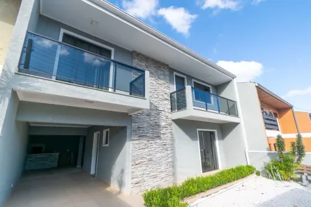 Sobrado com 3 Quartos à venda, 164m² no Jardim São Vicente, Campo Largo
