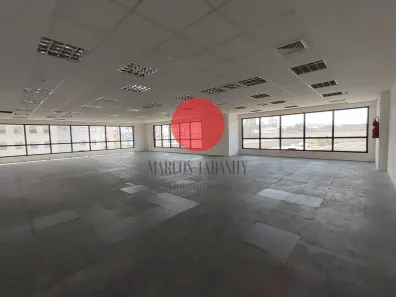 Andar / Laje corporativa para alugar, 1354m² no Alphaville Industrial, Barueri